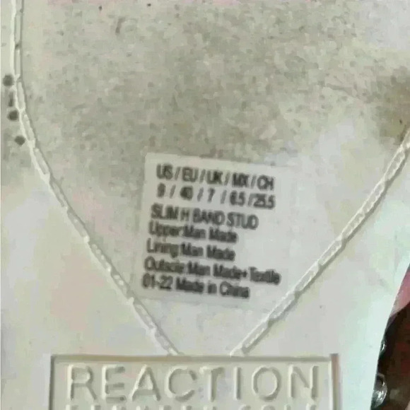 Kenneth Cole REACTION Women's Slim H Band Stud Flat Sandal Clear Size 9 beach - Picture 3 of 3